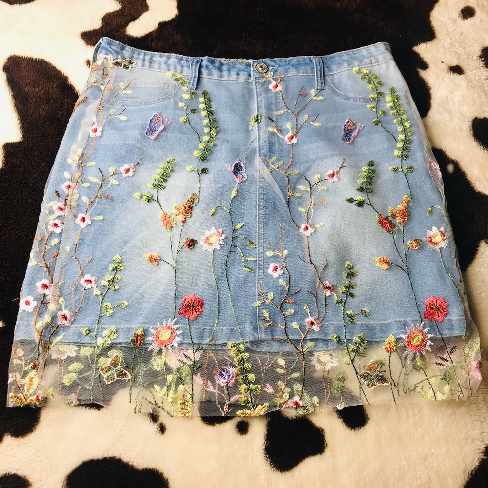 HYDRAULIC "TRIBECA" MID-RISE SKIRT